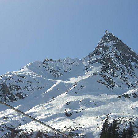 Haus Hubertus Lägenhet Galtür Exteriör bild