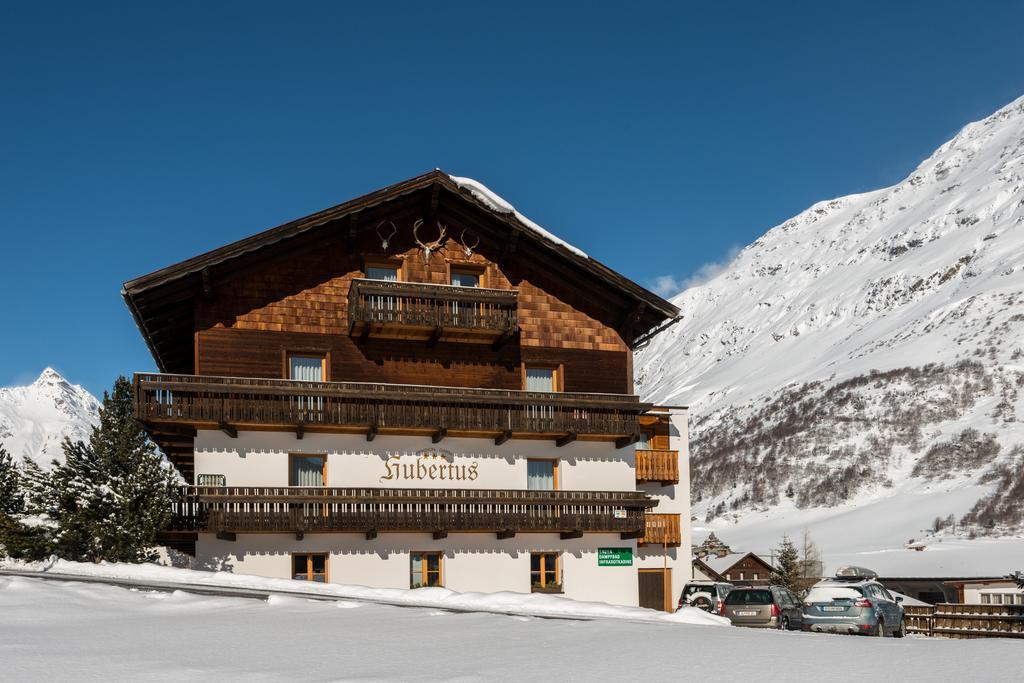 Haus Hubertus Lägenhet Galtür Exteriör bild