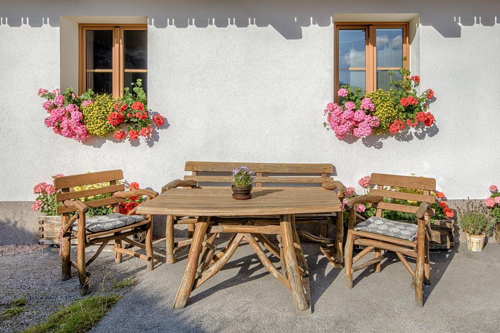 Haus Hubertus Lägenhet Galtür Exteriör bild